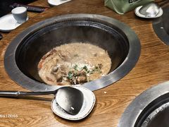 -万里闯关东铁锅炖菜馆(高新旗舰店)