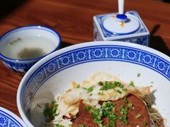 -沪西老弄堂面馆(定西路店)