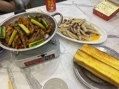 -江城燕子大排档(江汉路步行街店)