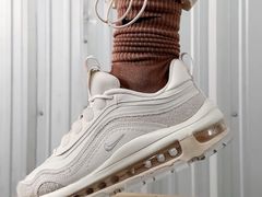 -NIKE武汉品牌体验店