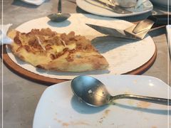 -必胜客(尹山湖歌林公园店)
