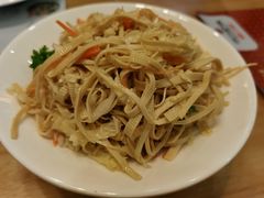 -洪兴砂锅(烟台山店)