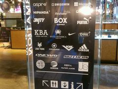 -王府井百货熙地港店