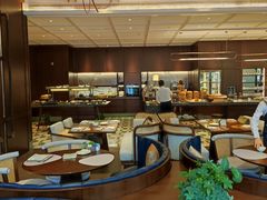 -上海虹桥祥源希尔顿酒店