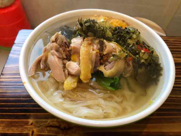 天等鸡肉粉-"这是我吃过最好吃的鸡肉粉跟牛腩粉了,环境.