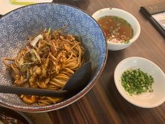 肉丝葱油拌面-龙的传人