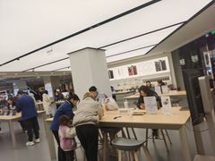 -华为授权体验店(中山公园来福士)