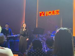 -TZ House音乐现场(来福士中心店)