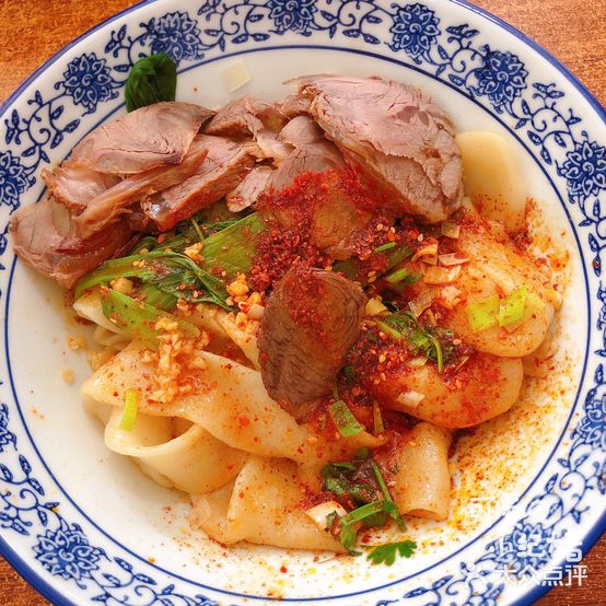 巧嫂子私房油泼面招牌水饺(欧龙店)