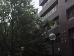 -香港大学