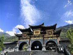 -冕宁灵山寺