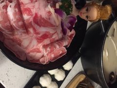 -三人行骨头王火锅(长寿店)