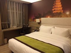 iphone_upload_pic-西安大雁塔科技大学地铁站亚朵酒店