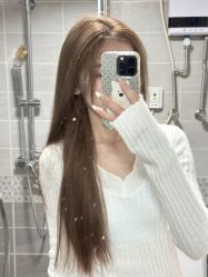 -IU潮牌·SALON