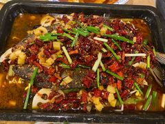 新疆铁盘烤鱼-巴依兄弟西域美食(机场店)