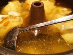 -云海肴·汽锅鸡·云南菜(天山百盛优客店)