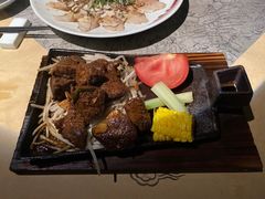 -穹六人间 people 6(岳阳路店)