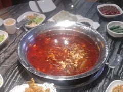 -老船舫·现做活鲜鱼馆(东郊记忆店)