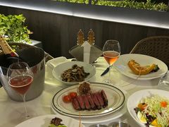 -MONICH牛排融合餐厅(和义大道购物中心店)