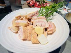 -草家酱蟹炭火烤肉店(珲春南路一店)