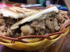 肉夹馍-老陈婆手工面庄