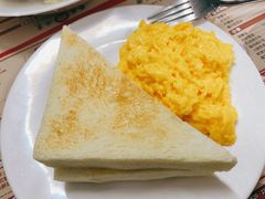 滑蛋多士-華人 華星冰室(氹仔 店)