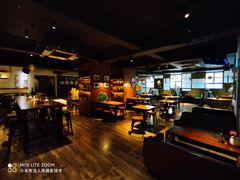 大堂-JINNS锦时 steak&pizza(浸信会礼拜堂旧址店)