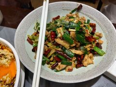 -蔼若春.传承三十年云南菜(金碧公园店)
