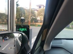 -星河湾商业街地面停车场