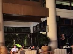 -亚龙湾喜来登·美景台大堂吧