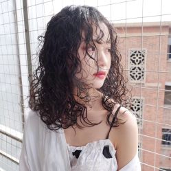 -AYO SALON