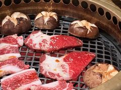 -肉魁屋·烧肉·烧鸟·酒场(高新店)