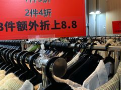 -广州周大福金融中心