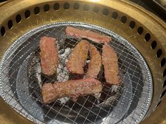 -山川小町·极番烧肉(新地假日广场店)