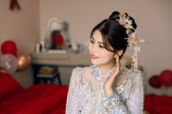 -懿沉香中式嫁衣礼服秀禾服龙凤褂马来褂旗袍总店