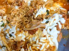 -亲昵春川鸡排(韩国美食街店)