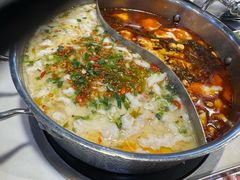 -德林酸菜鱼火锅(南丹店)