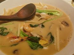 -荣家黄鱼面(前滩太古里店)