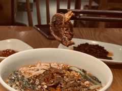 -呷佬·长沙手工米粉(金沙江路店)