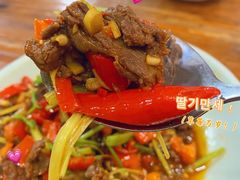 小炒黄牛肉-渔舟意·湖南家宴(萝岗纳金城店)