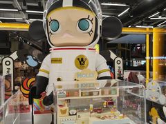 -泡泡玛特POPMART(侨福芳草地店)