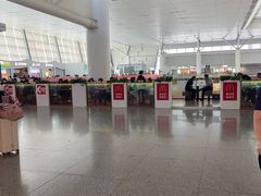 -麦当劳(上海虹桥站30B检票口楼上)