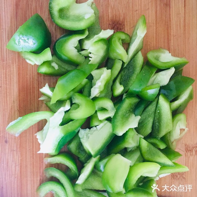 超级下饭菜十分钟搞定的圆椒炒猪肝  猪肝营养丰富软糯