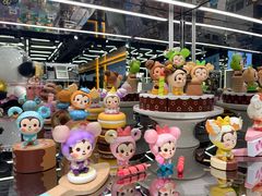 -泡泡玛特POPMART(侨福芳草地店)