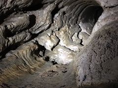 -怀托摩萤火虫洞