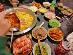 -四小区火锅·巷子里的重庆火锅(花照壁店)