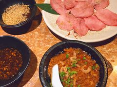 -炼火烤肉店