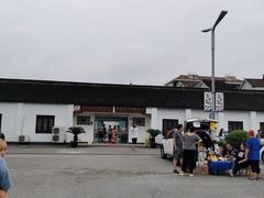 -新场古镇-停车场