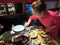 -明洞阿姨·韩式酱蟹烤肉·创意料理(三元桥店)