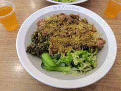 秘制脆皮猪脚饭-陆长玖古法猪脚饭(玄风桥店)